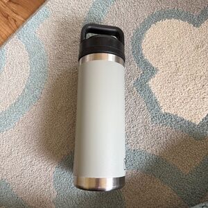 YETI Rambler 18 oz Seafoam BPA Free Bottle with Chug Cap